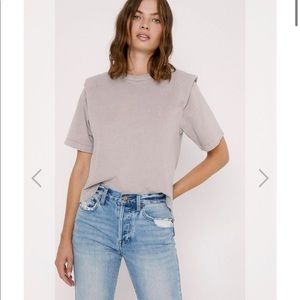 PISTOLA BRILEIGH SHOULDER PAD PLEAT TEE